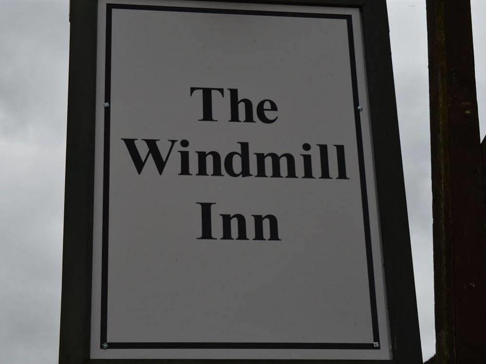 The Windmill Inn Badby Bagian luar foto