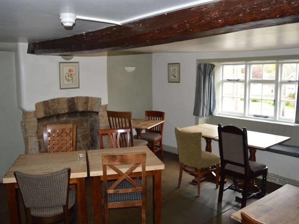 The Windmill Inn Badby Bagian luar foto